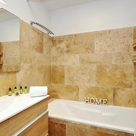 2 Pieces Au Centre De 1650, Proche Pistes, Pour 5 Personnes - Fr-1-575-235 Courchevel